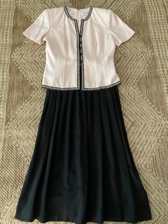 Karin Stevens Dresses & Skirts - VTG Karin Stevens Pink and Black Maxi dress with Faux Jacket top SZ 6